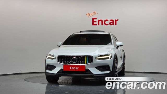 Volvo V60 B5 Ultimate AWD — пробег 71 629 км — фото 3 из 5