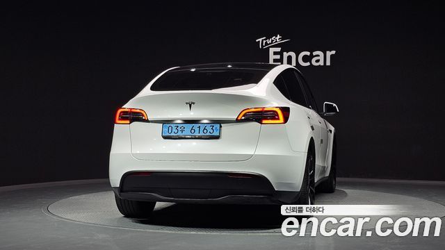 Tesla Model Y RWD — пробег 42 013 км — фото 4 из 5