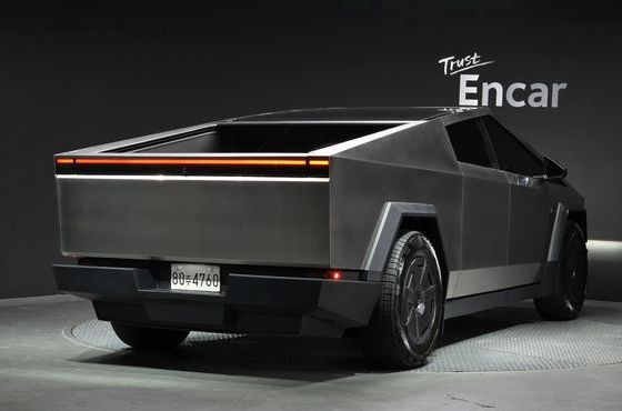 Tesla Cybertruck Cyberbeast — пробег 5 007 км — фото 2 из 5