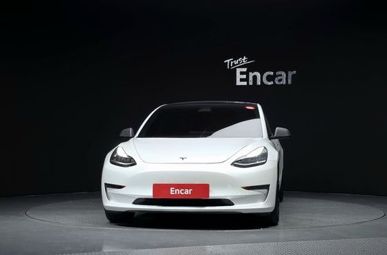 Tesla Model 3 Standard Range Plue RWD — пробег 81 858 км — фото 3 из 5