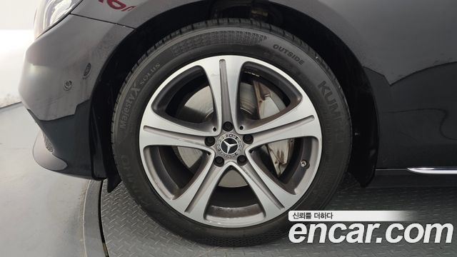 Mercedes-Benz E-Class из Кореи Encar