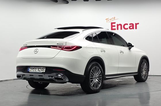 Mercedes-Benz GLC-Class GLC300 4MATIC Avnatgarde Coupe — пробег 10 126 км — фото 2 из 5