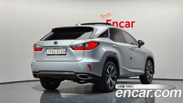 Lexus RX Executive — пробег 106 688 км — фото 2 из 5