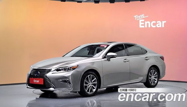 Lexus ES Supreme XV60 — пробег 65 557 км — фото 1 из 5