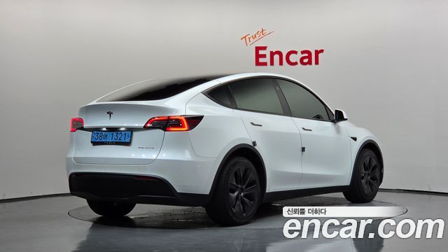 Tesla Model Y Long Range AWD — пробег 46 308 км — фото 2 из 5