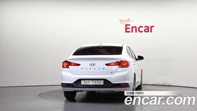 Hyundai AVANTE из Кореи Encar