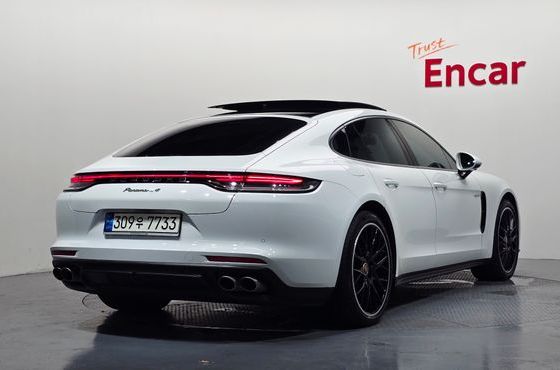 Porsche Panamera 2.9 AWD E-Hybrid — пробег 38 670 км — фото 2 из 5