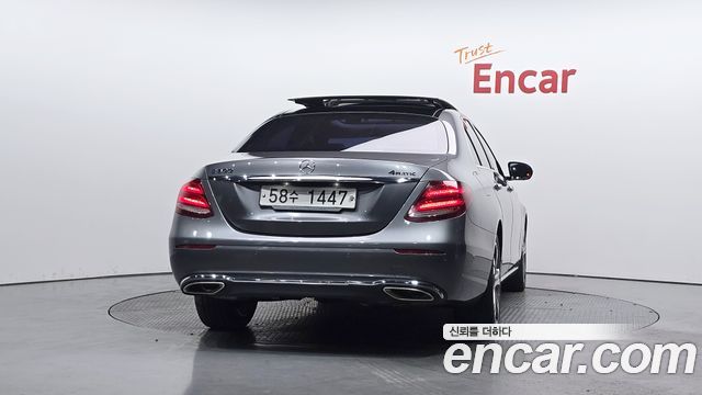 Mercedes-Benz E-Class E300 4MATIC Avnatgarde — пробег 159 130 км — фото 4 из 5