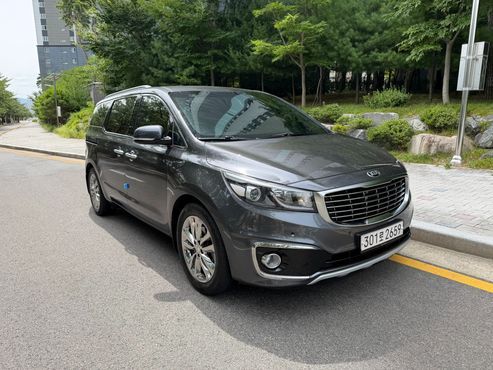 Kia Carnival 9-seater Prestige — пробег 207 739 км — фото 5 из 5