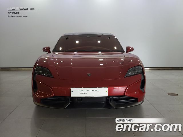 Porsche Taycan Turbo — пробег 2 100 км — фото 4 из 5