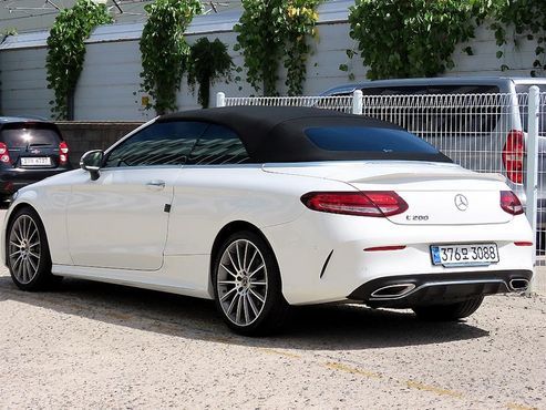 Mercedes-Benz C-Class C63 AMG Cabriolet — пробег 50 300 км — фото 3 из 5