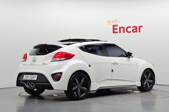 Hyundai Veloster T-GDi Extreme — пробег 100 912 км — фото 2 из 5