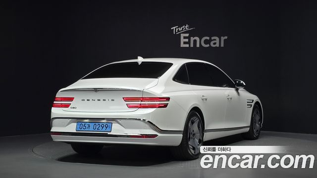 Genesis G80 e-AWD — пробег 8 374 км — фото 2 из 5