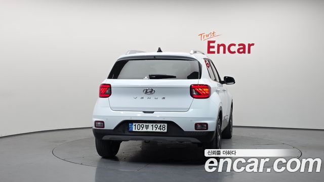 Hyundai Venue из Кореи Encar