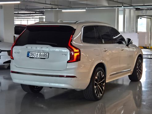 Volvo XC90 T8 Ultra Bright Hybrid — пробег 385 км — фото 2 из 5