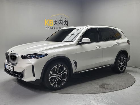 BMW X5 xDrive 40i xLine — пробег 2 350 км — фото 1 из 5