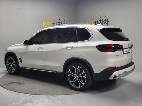 BMW X5 xDrive 40i xLine — пробег 2 350 км — фото 5 из 5
