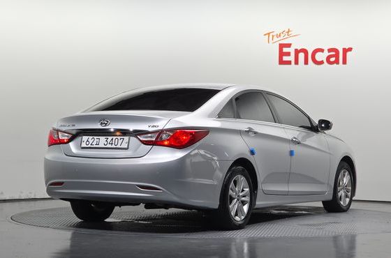 Hyundai Sonata Premier Deluxe — пробег 53 218 км — фото 2 из 5