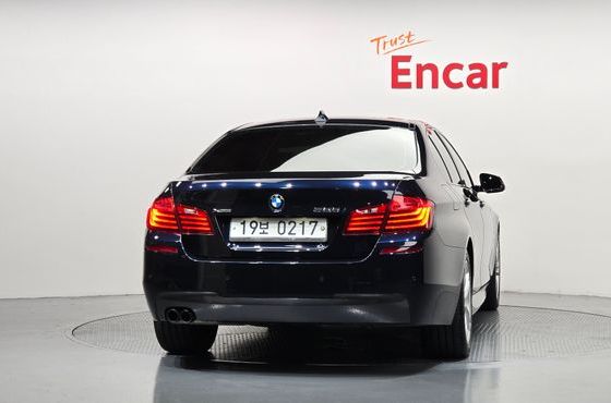 BMW 5-Series 528i xDrive M Aero Dynamic — пробег 139 946 км — фото 4 из 5