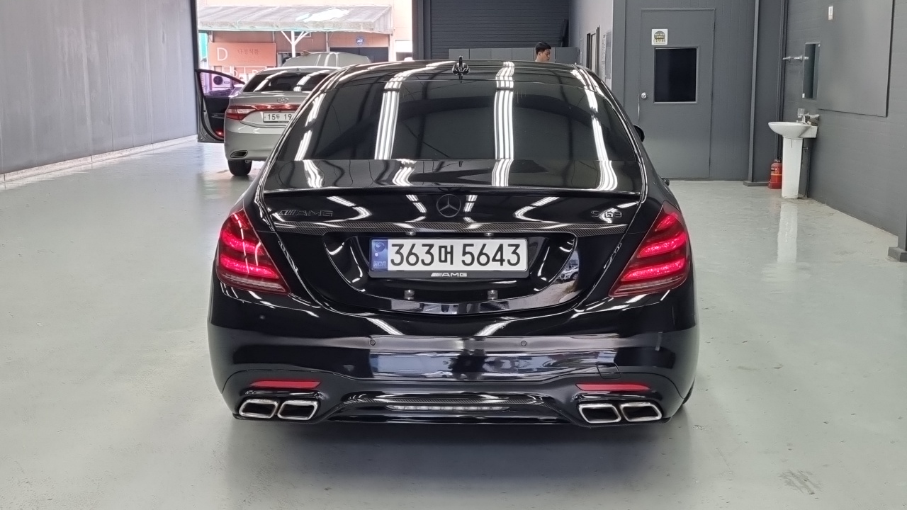 Mercedes-Benz S-Class S63 AMG 4MATIC — пробег 125 183 км — фото 4 из 5