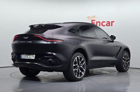 Astonmartin DBX 4.0 V8 — пробег 41 326 км — фото 2 из 5