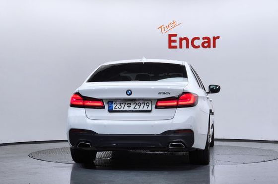 BMW 5-Series 530i M Sport Package — пробег 64 067 км — фото 4 из 5