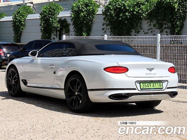 Bentley Continental 6.0 GTC — пробег 43 001 км — фото 3 из 5