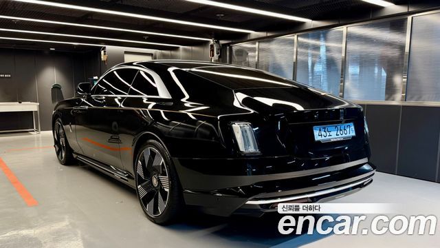 Rolls-Royce Spectre Coupe — пробег 5 540 км — фото 4 из 5