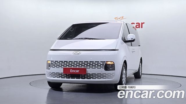 Hyundai Staria 4WD Tourer 11-Seater Modern — пробег 173 453 км — фото 3 из 5