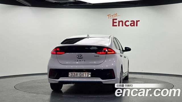Hyundai Ioniq из Кореи Encar