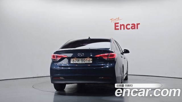 Hyundai Sonata 2.0 HEV Premium — пробег 131 918 км — фото 4 из 5