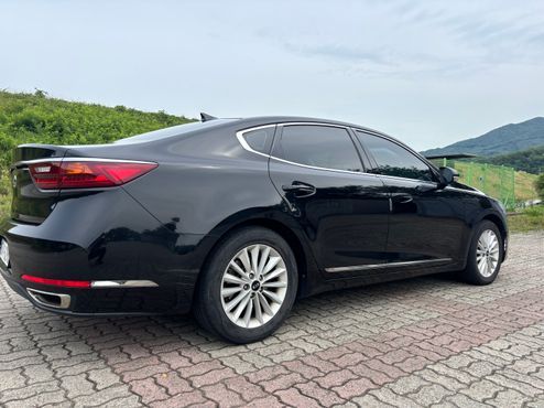 Kia K7 3.0 LPI Luxury (Rental Car) — пробег 183 000 км — фото 3 из 5