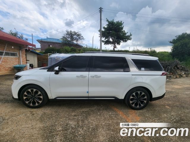 Kia Carnival Diesel 9-Seater Signature — пробег 72 005 км — фото 2 из 5