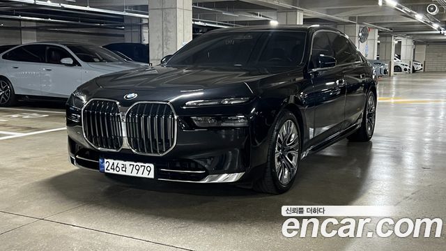 BMW 7-Series 740i sDrive Design Pure Excellence — пробег 32 000 км — фото 1 из 5