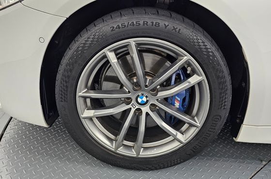 BMW 5-Series 530i M Sport Package Plus — пробег 100 186 км — фото 5 из 5