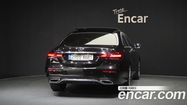 Mercedes-Benz E-Class E350 4MATIC AMG Line — пробег 40 854 км — фото 4 из 5