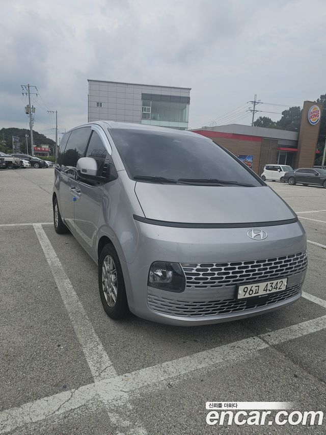 Hyundai Staria Cargo 3-Seater Smart — пробег 234 240 км — фото 1 из 5