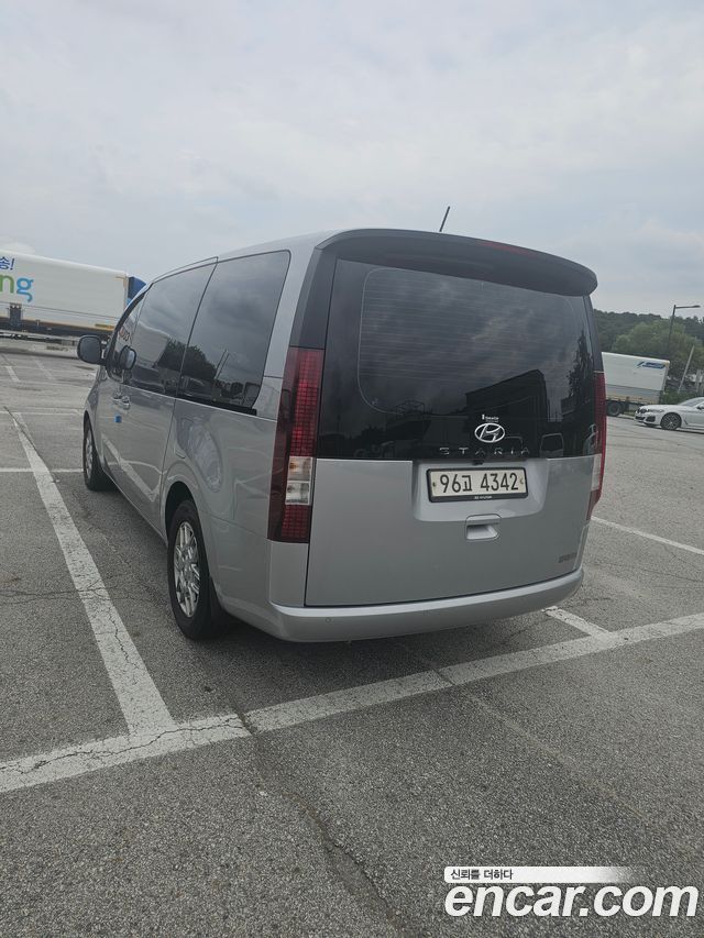 Hyundai Staria Cargo 3-Seater Smart — пробег 234 240 км — фото 2 из 5