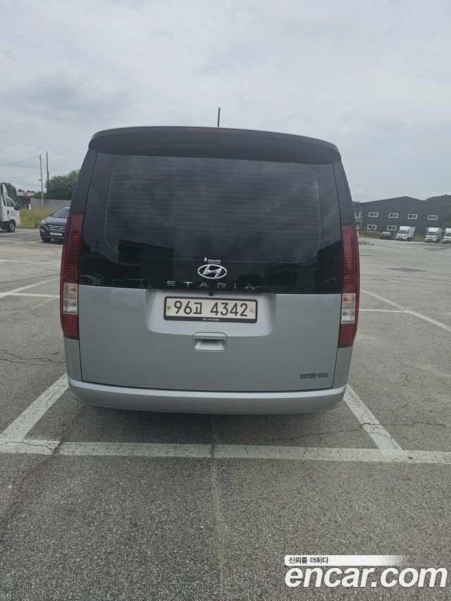 Hyundai Staria Cargo 3-Seater Smart — пробег 234 240 км — фото 4 из 5