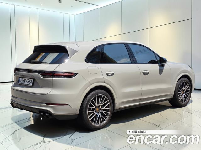 Porsche Cayenne 3.0 PLATINUM EDITION — пробег 28 000 км — фото 2 из 5