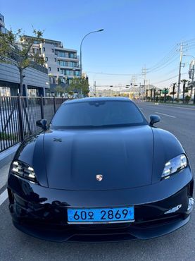 Porsche Taycan 4S — пробег 25 000 км — фото 3 из 5