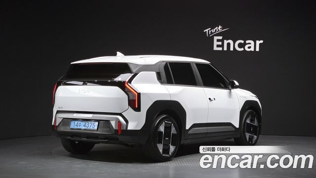 Kia EV3 из Кореи Encar