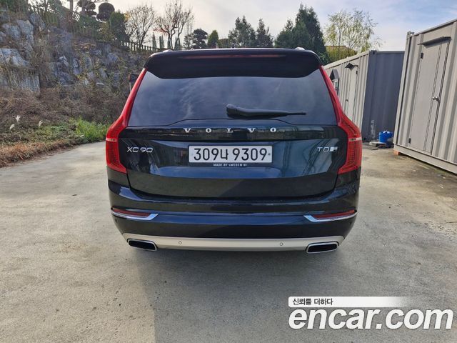 Volvo XC90 T8 Excellence Hybrid — пробег 73 000 км — фото 4 из 5