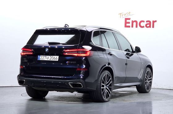 BMW X5 M50i — пробег 91 652 км — фото 2 из 5