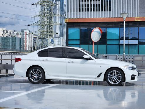 BMW 5-Series 520d M Sport package — пробег 112 716 км — фото 3 из 5