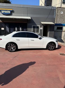 Mercedes-Benz E-Class E220d 4MATIC Exclusive — пробег 11 000 км — фото 4 из 5