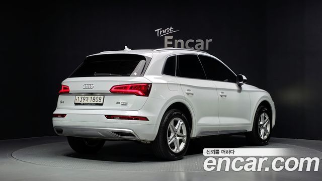 Audi Q5 45 TFSI Quattro — пробег 71 386 км — фото 2 из 5
