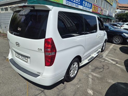 Hyundai Starex 12-Seater Wagon CVX Premium — пробег 149 000 км — фото 2 из 5