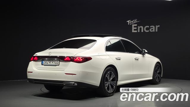 Mercedes-Benz E-Class из Кореи Encar