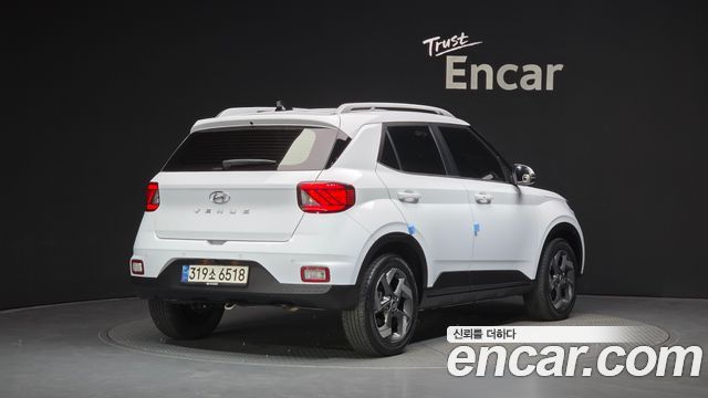 Hyundai Venue из Кореи Encar